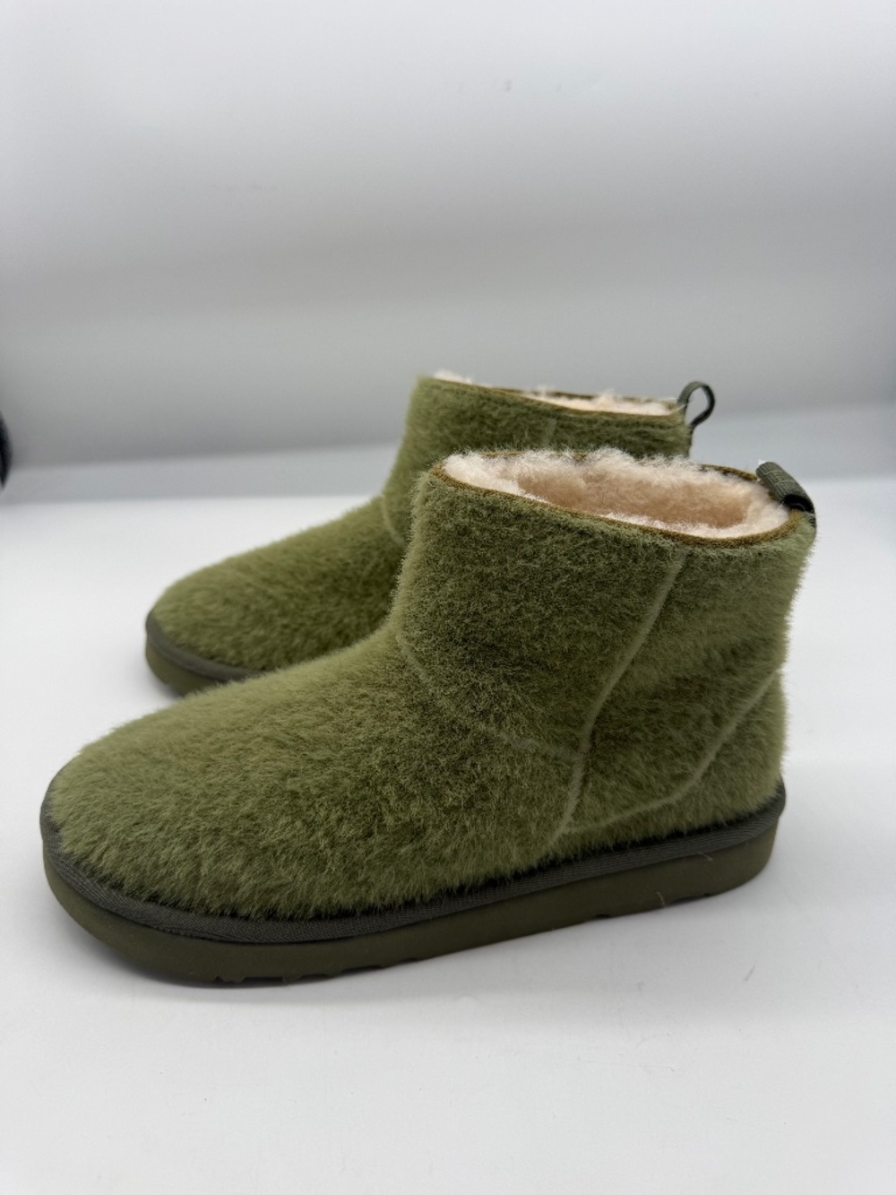 AUSTRALIA LUXE CO SOFT BOOT SAMPLE. SUPER SOFT FLEECE, SUEDE & SHEARLING 8